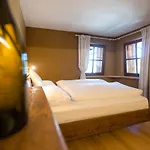 Bio Weingut Georgium Bed & Breakfast 4*